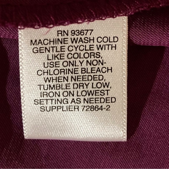 Liz Claiborne Raspberry‎ Pink Long Sleeve Tie Front Blouse | Silky & Flowy - Picture 5 of 8